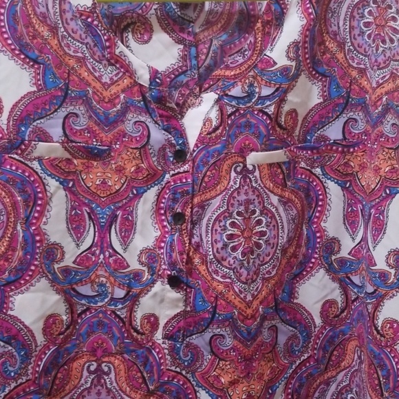 Spring colored short sleeve shirt - Picture 2 of 3